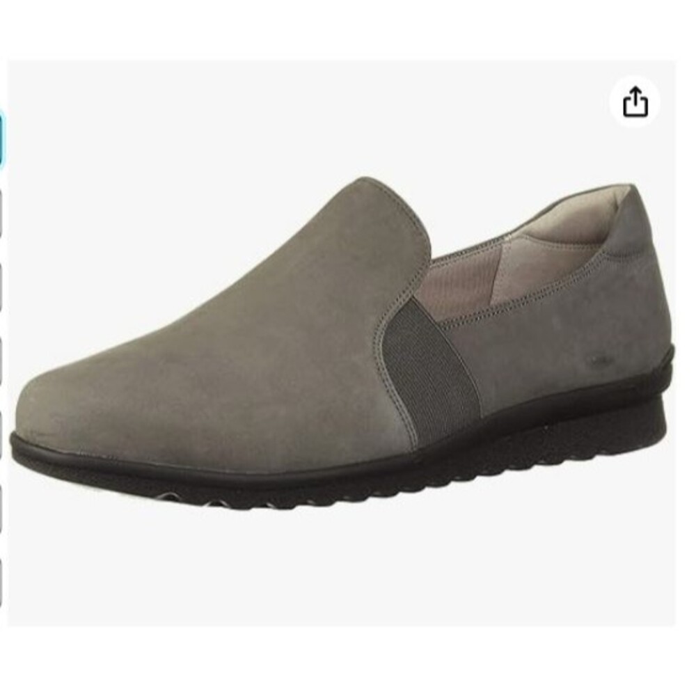 Women’s Slip On Shoes 12D Size 100% Leather Gray Color Rubber sole New With Box